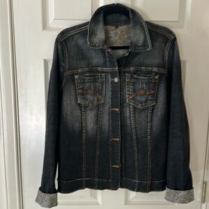 Women’s size L jean jacket.